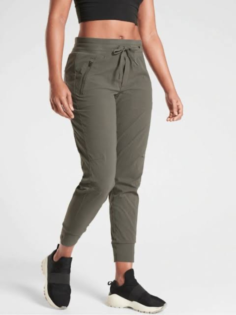 Athleta Trekkie North Jogger Pants in Green | Size 10